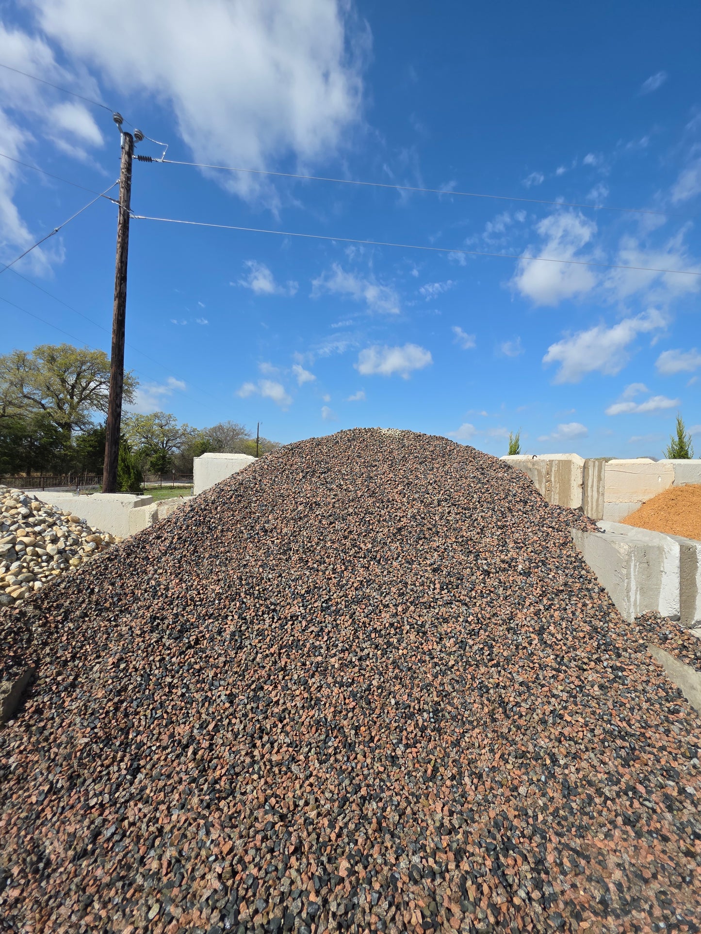Pink & Black Crushed Granite